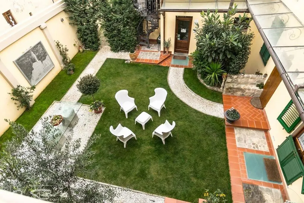 Nice Portion Of Property By Villa Il Mosaico Florence Italy